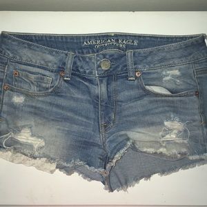American eagle shorts size 6 (stretch shortie)